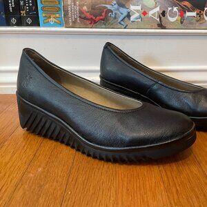 FLY London Leny LENY258FLY-000 Black Leather 8.5 / 39